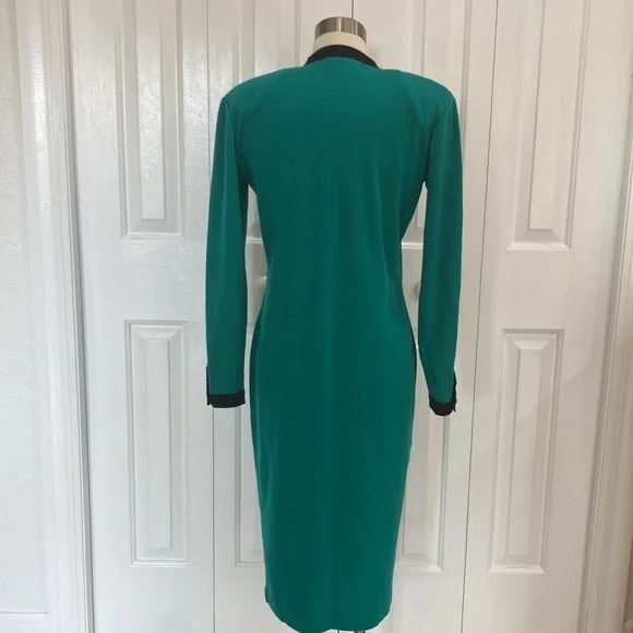 Authentic Original Vintage Style Green Midi Dress with Black Accents - Picture 9 of 16